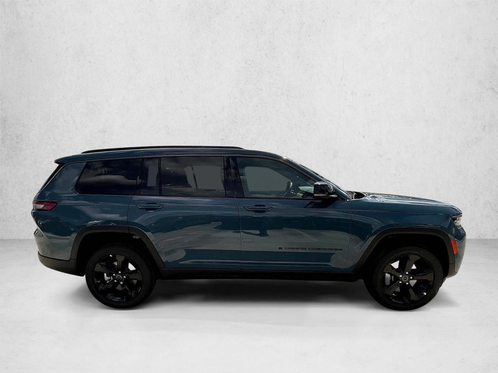 New 2027 Jeep Grand Cherokee Limited SUV