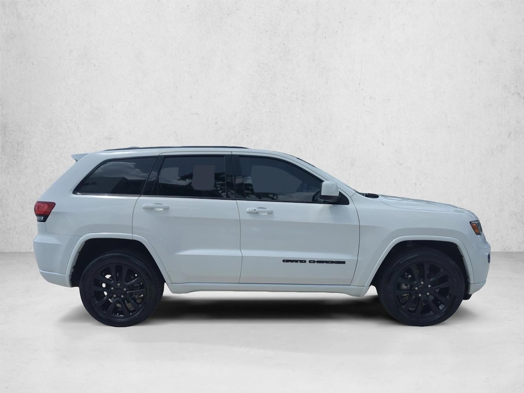 Used 2021 Jeep Grand Cherokee Laredo X Sport Utility