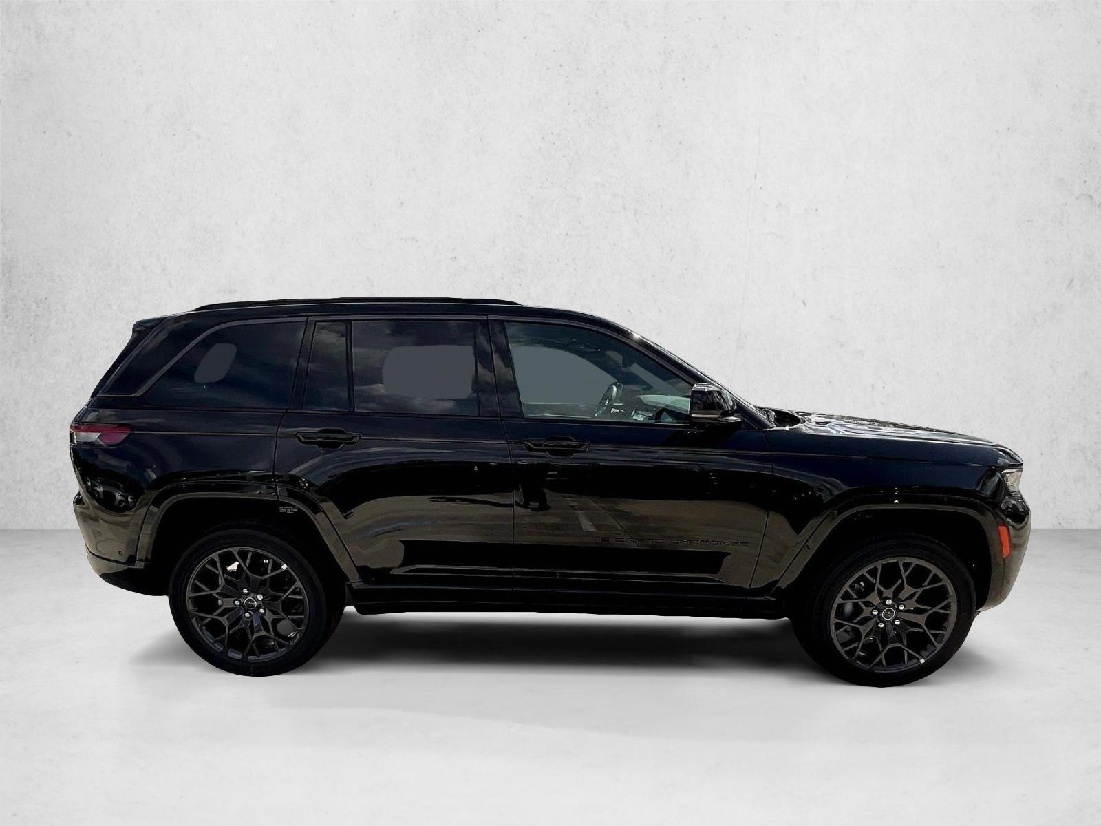 New 2027 Jeep Grand Cherokee Summit SUV