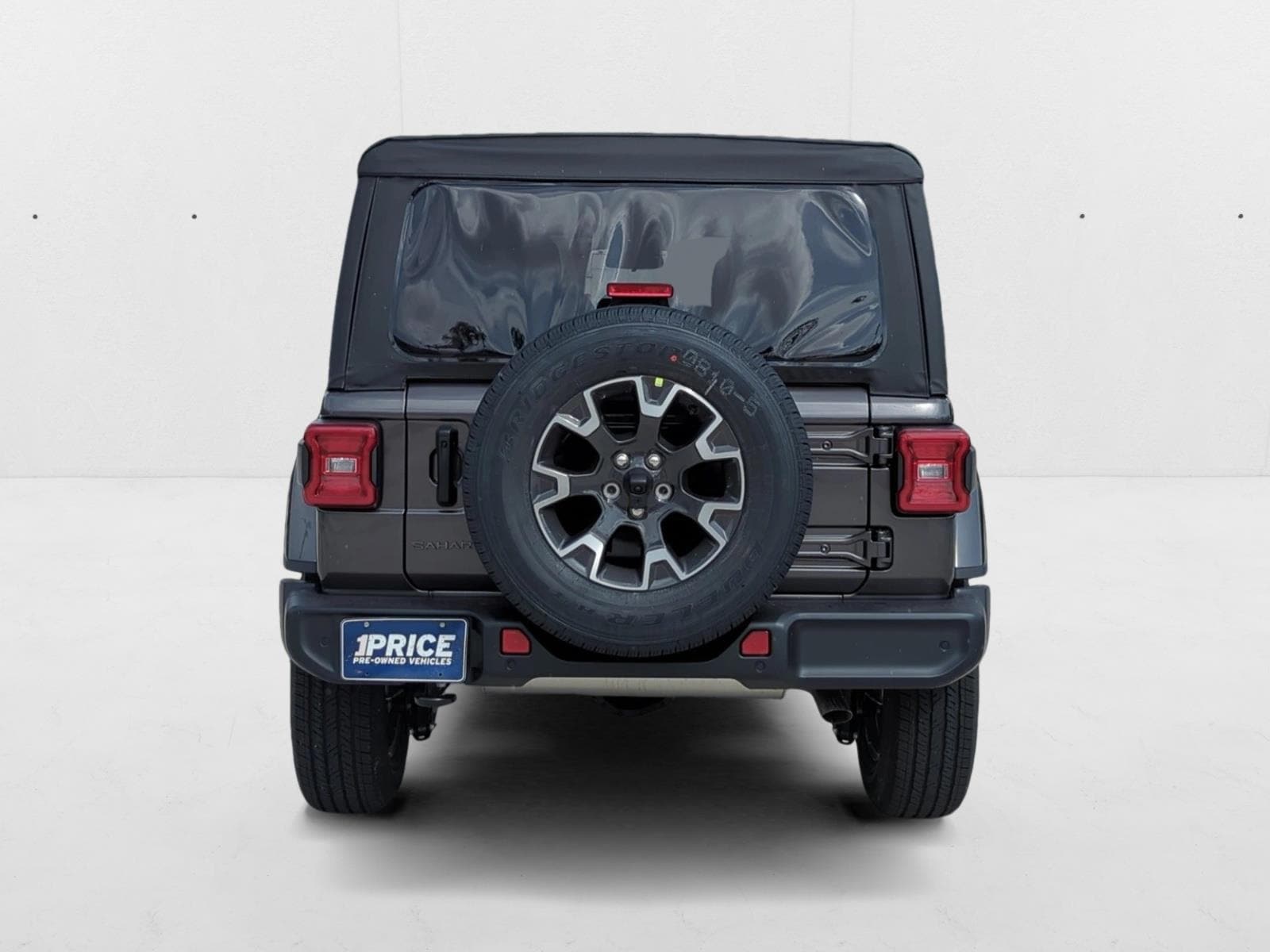 2025 Jeep Wrangler 4-Door Sahara - Photo 8