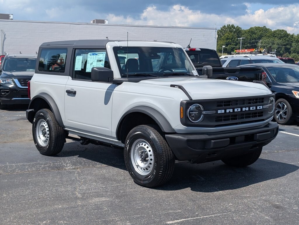 New 2026 Ford Bronco Base SUV