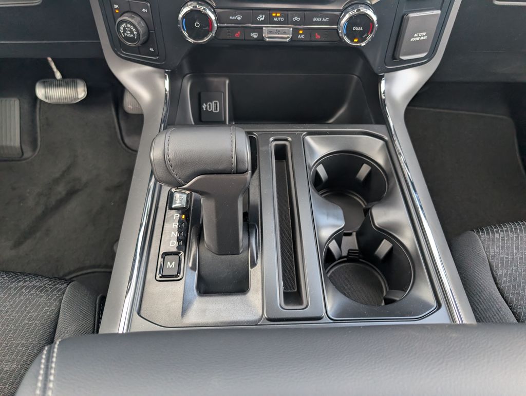 2026 Ford F-150 XLT - Photo 15