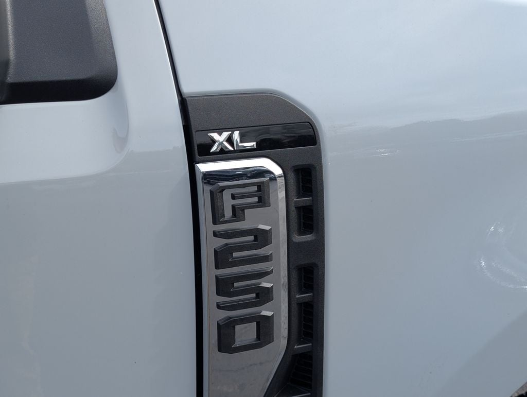2026 Ford F-250 Super Duty XL - Photo 15
