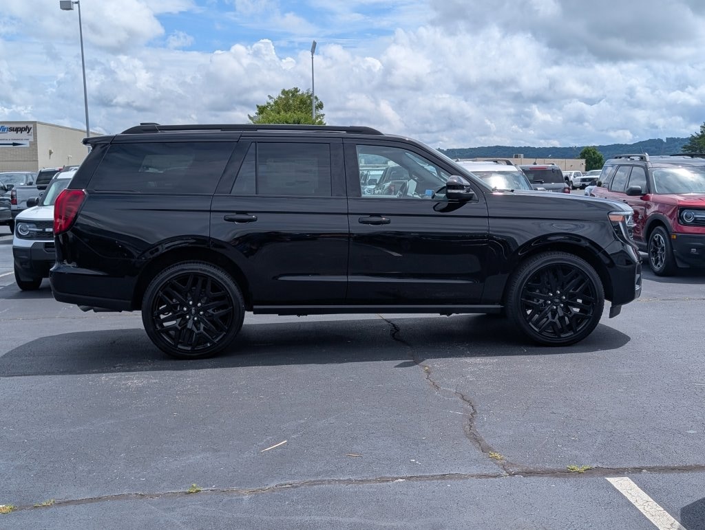 New 2027 Ford Expedition Platinum SUV