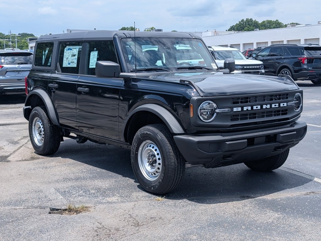 New 2026 Ford Bronco Base SUV