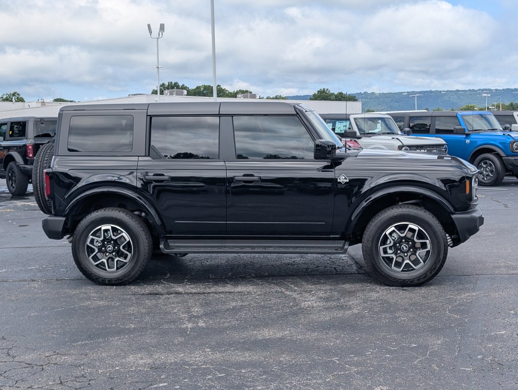 New 2026 Ford Bronco Outer Banks SUV