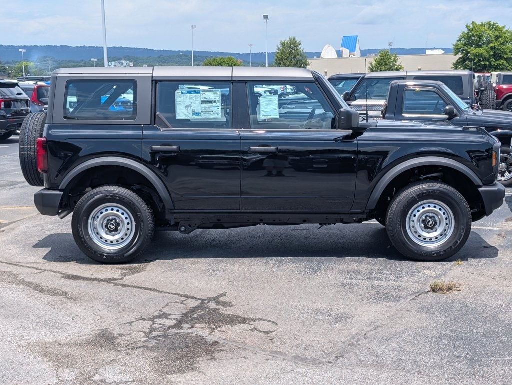 New 2026 Ford Bronco Base SUV