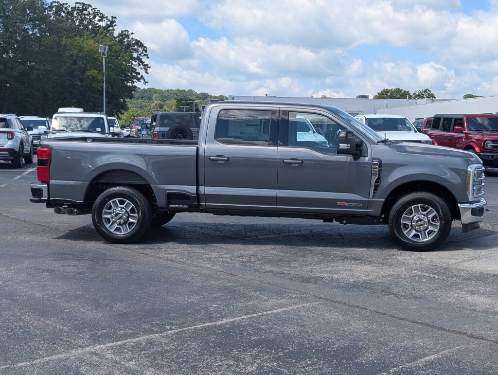 New 2026 Ford F-250SD Lariat Truck