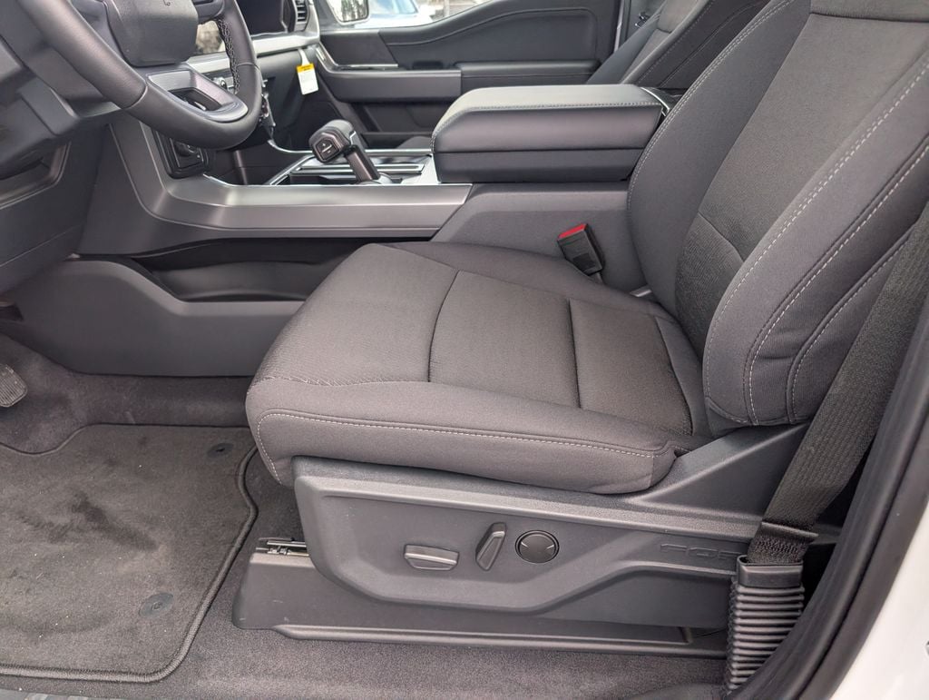 2026 Ford F-150 XLT - Photo 7