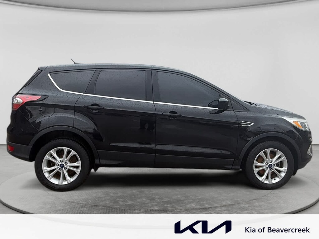 Used 2017 Ford Escape SE FWD