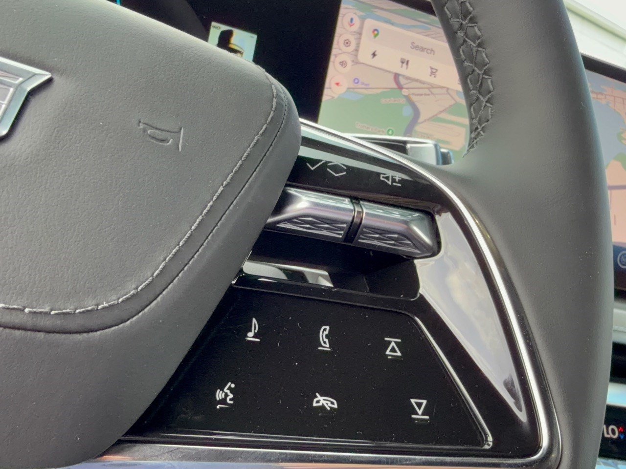 2027 Cadillac LYRIQ Signature Sport - Photo 18