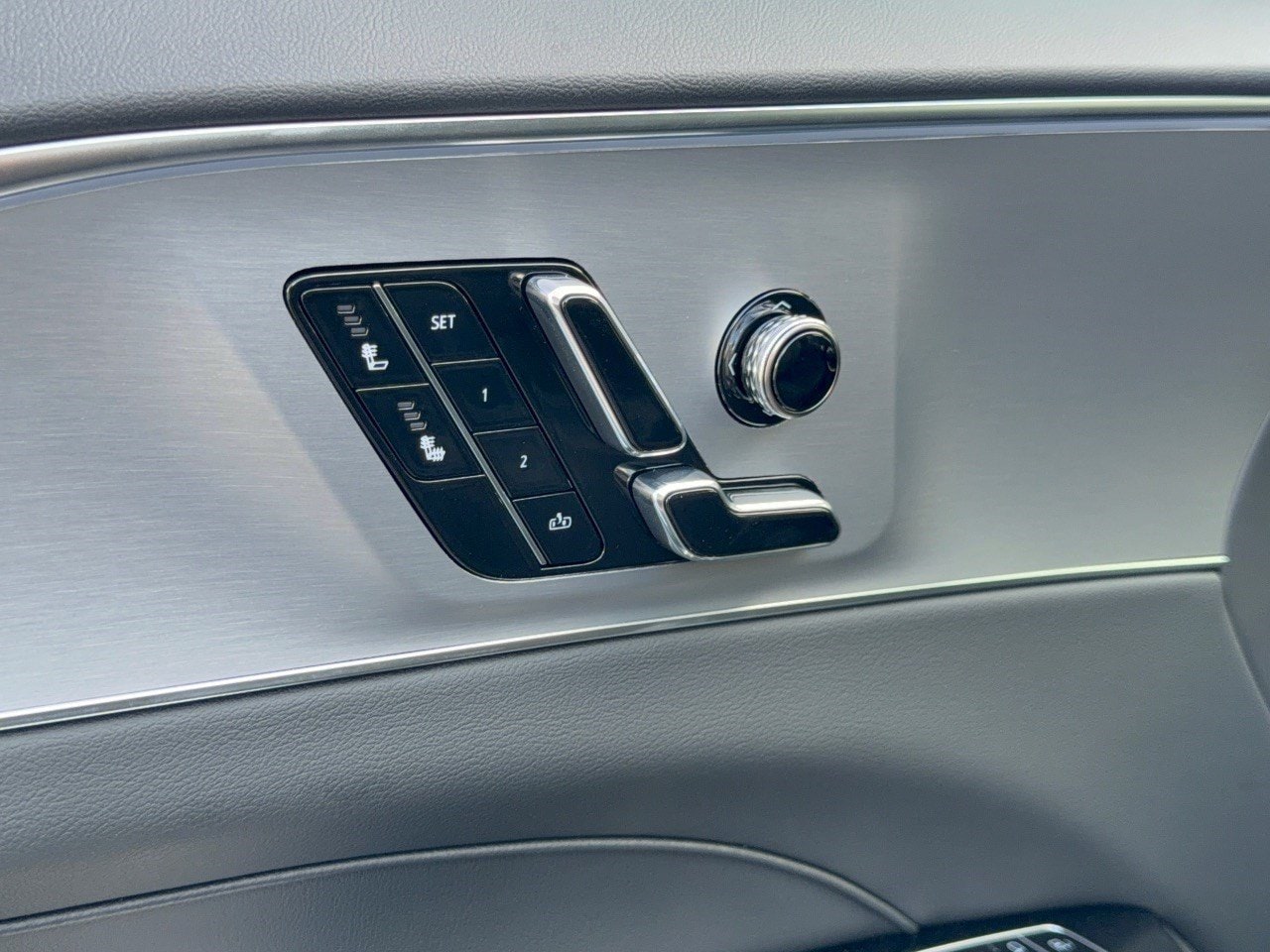 2027 Cadillac LYRIQ Sport - Photo 14