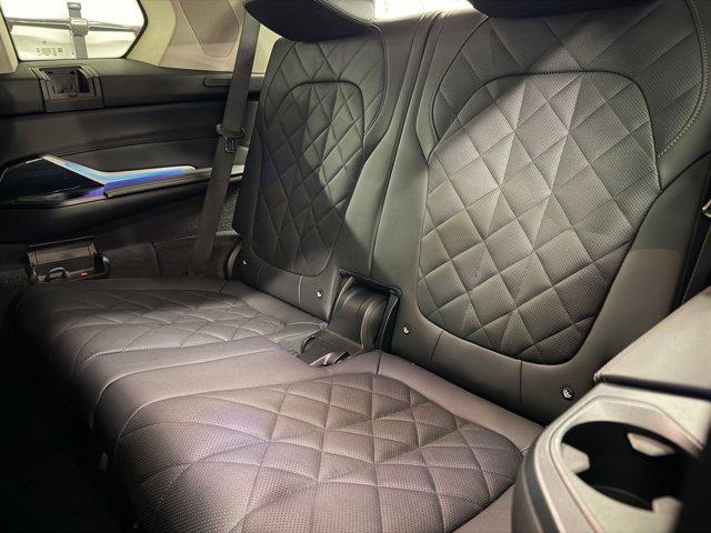 2025 BMW X7 40i - Photo 53