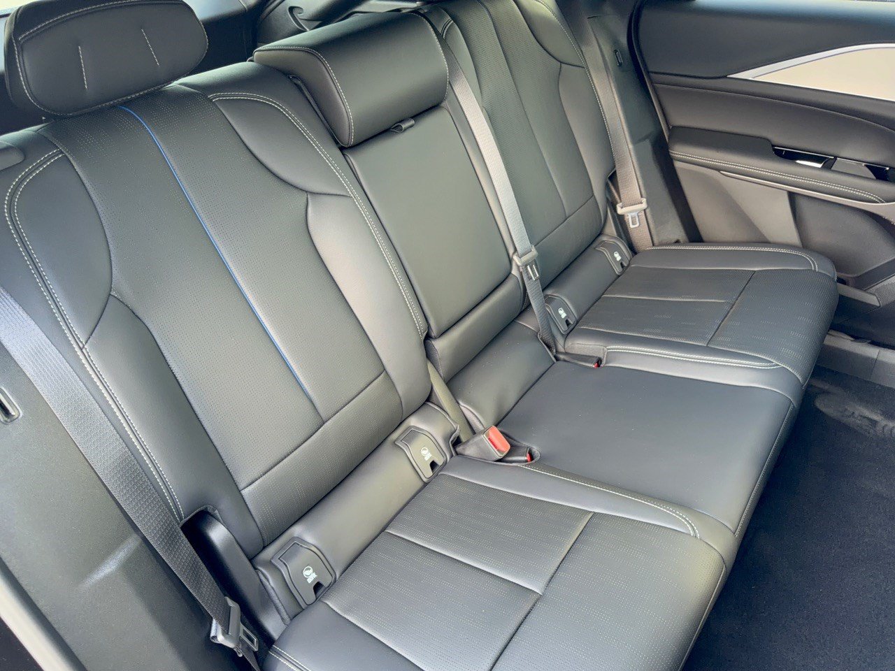2027 Cadillac LYRIQ Sport - Photo 27