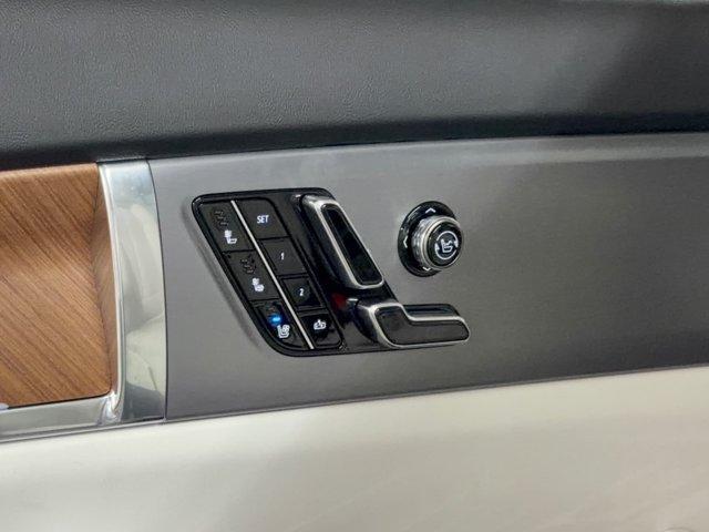 2027 Cadillac VISTIQ Sport - Photo 16