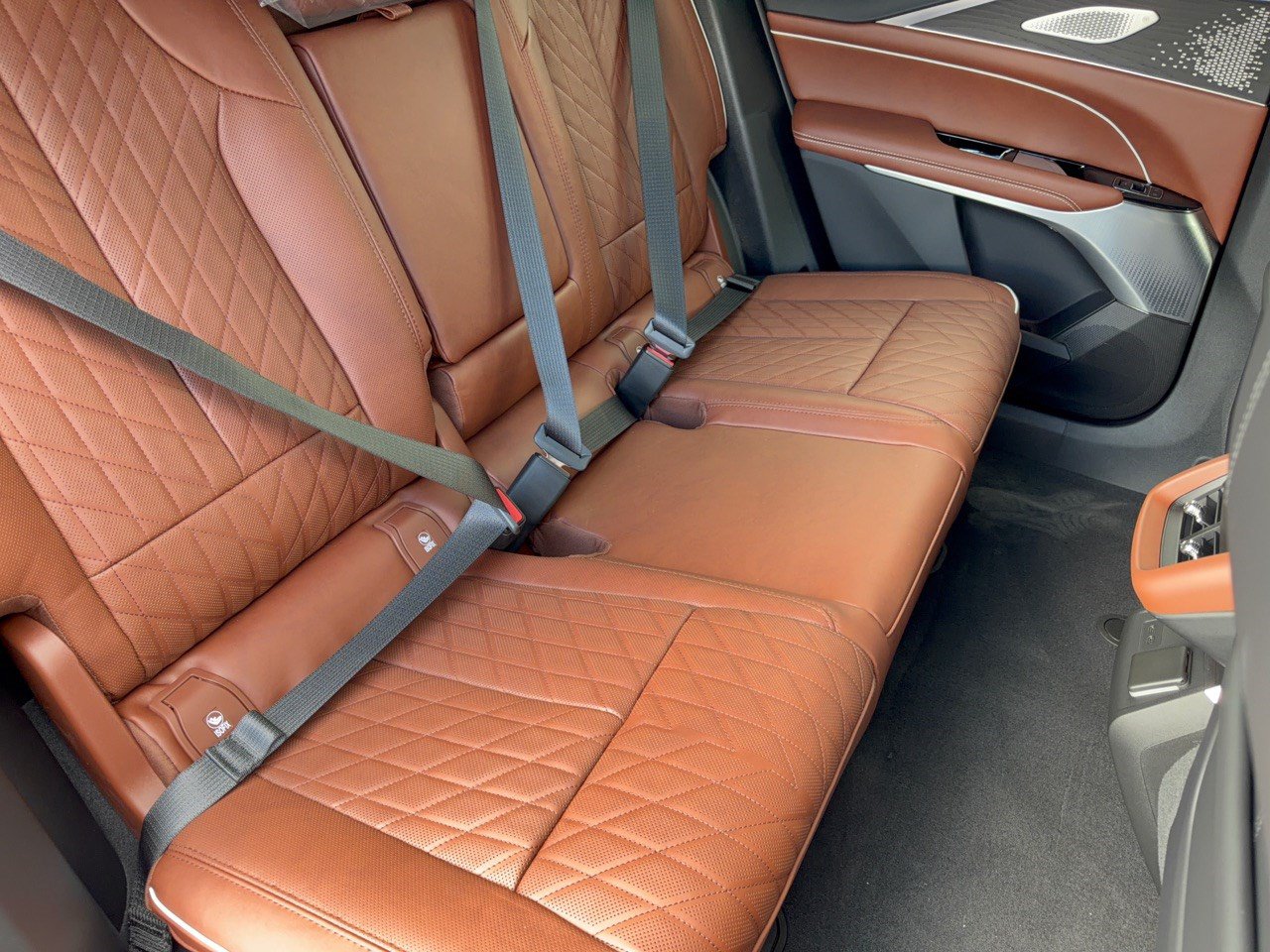 2027 Cadillac LYRIQ Signature Sport - Photo 28