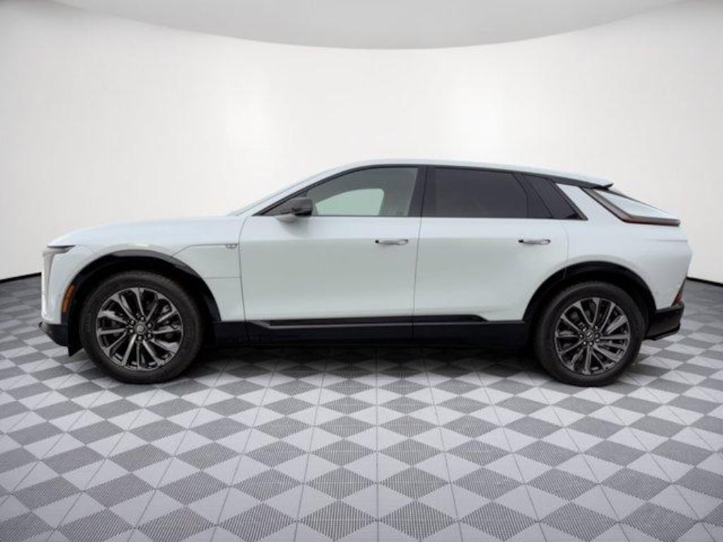 New 2027 CADILLAC LYRIQ Sport SUV