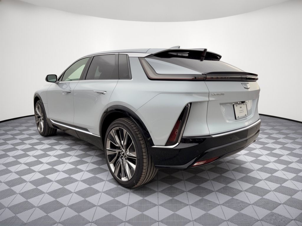 New 2027 CADILLAC LYRIQ Signature Luxury SUV
