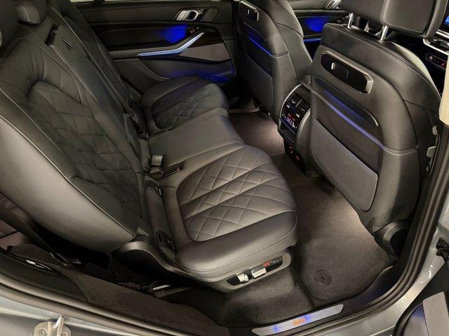2025 BMW X7 40i - Photo 55