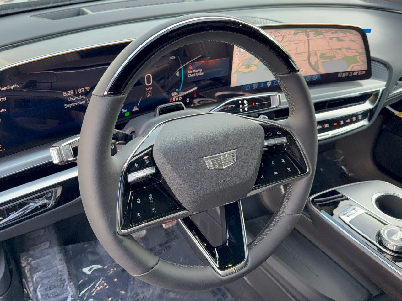 2027 Cadillac LYRIQ Sport - Photo 8