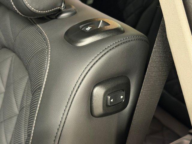2025 BMW X7 40i - Photo 25