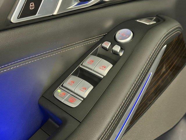 2025 BMW X7 40i - Photo 42