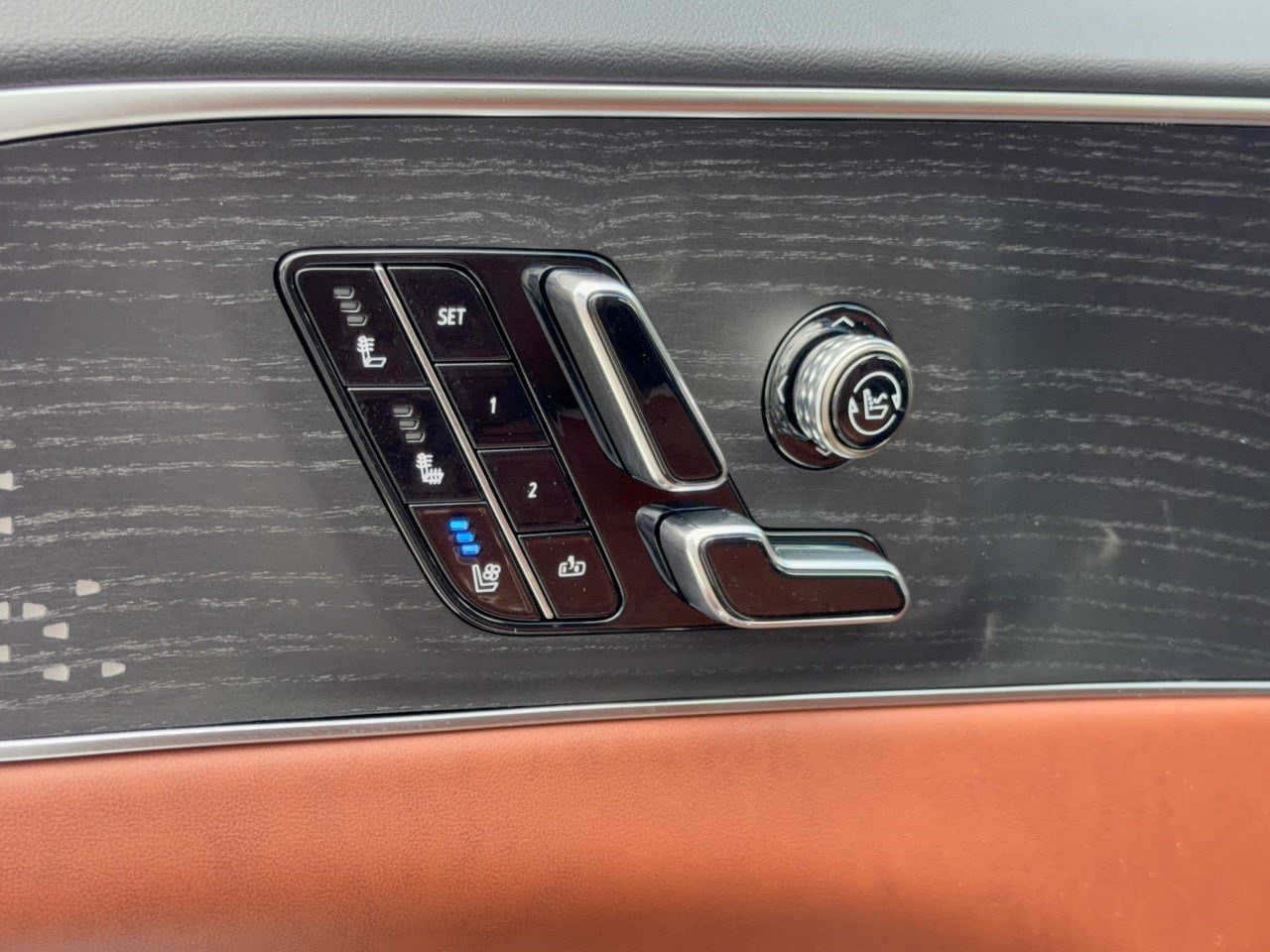 2027 Cadillac LYRIQ Signature Sport - Photo 15