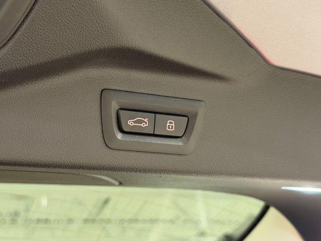2025 BMW X7 40i - Photo 28