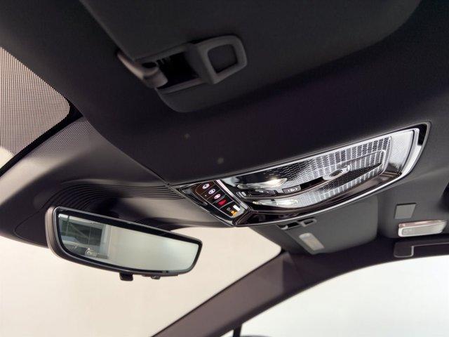 2027 Cadillac VISTIQ Sport - Photo 20