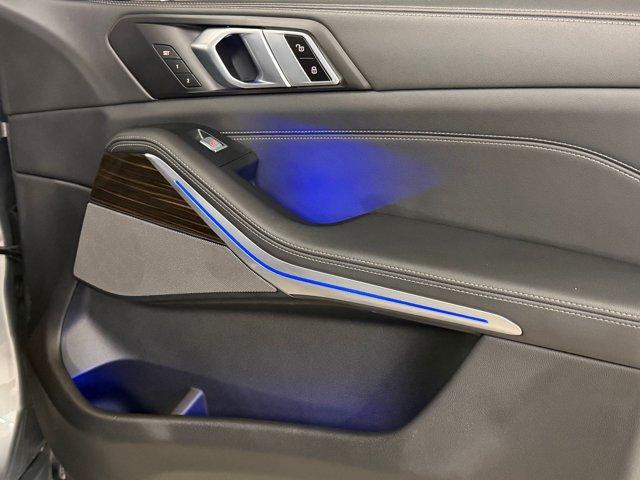 2025 BMW X7 40i - Photo 58