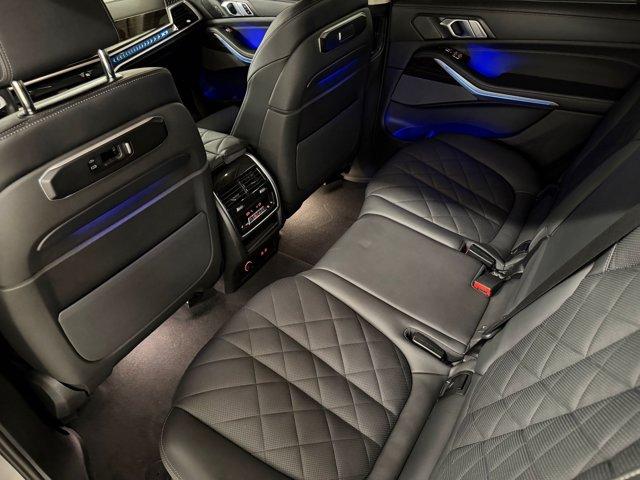 2025 BMW X7 40i - Photo 50