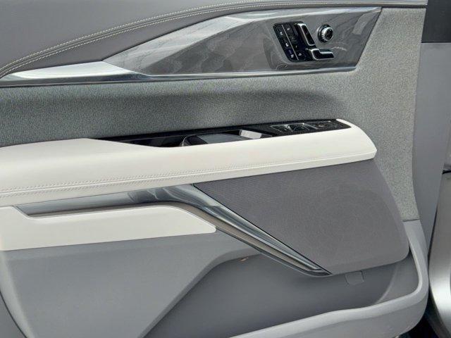 2026 Cadillac Escalade IQL Sport - Photo 14