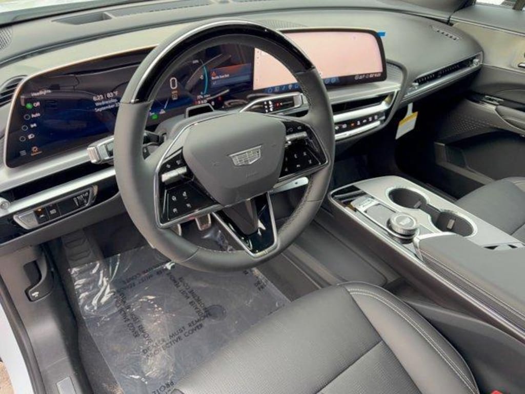 New 2027 CADILLAC LYRIQ Sport SUV