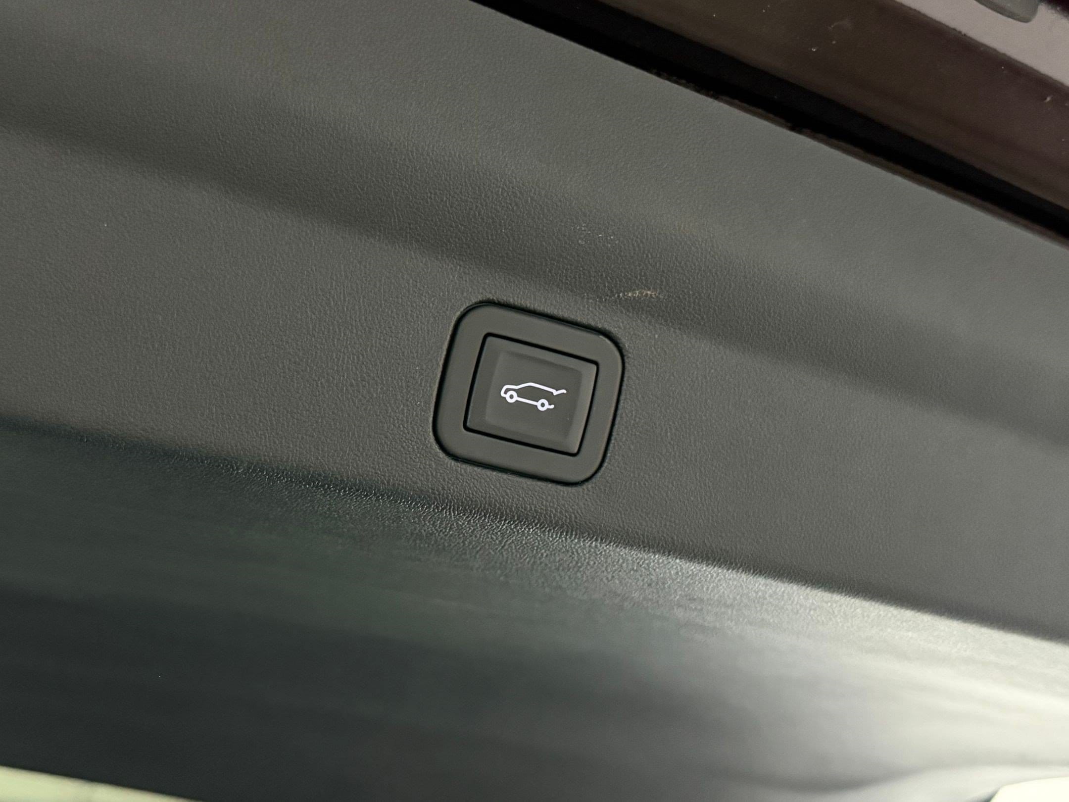 2026 Cadillac Escalade IQ Sport - Photo 23