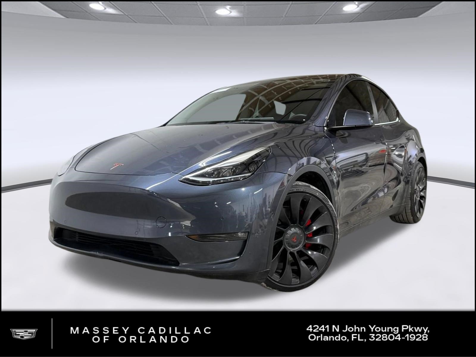  Tesla Model Y