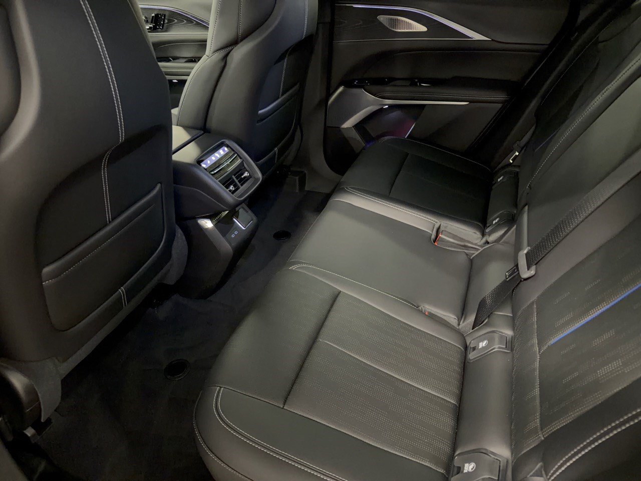 2026 Cadillac LYRIQ V - Photo 25