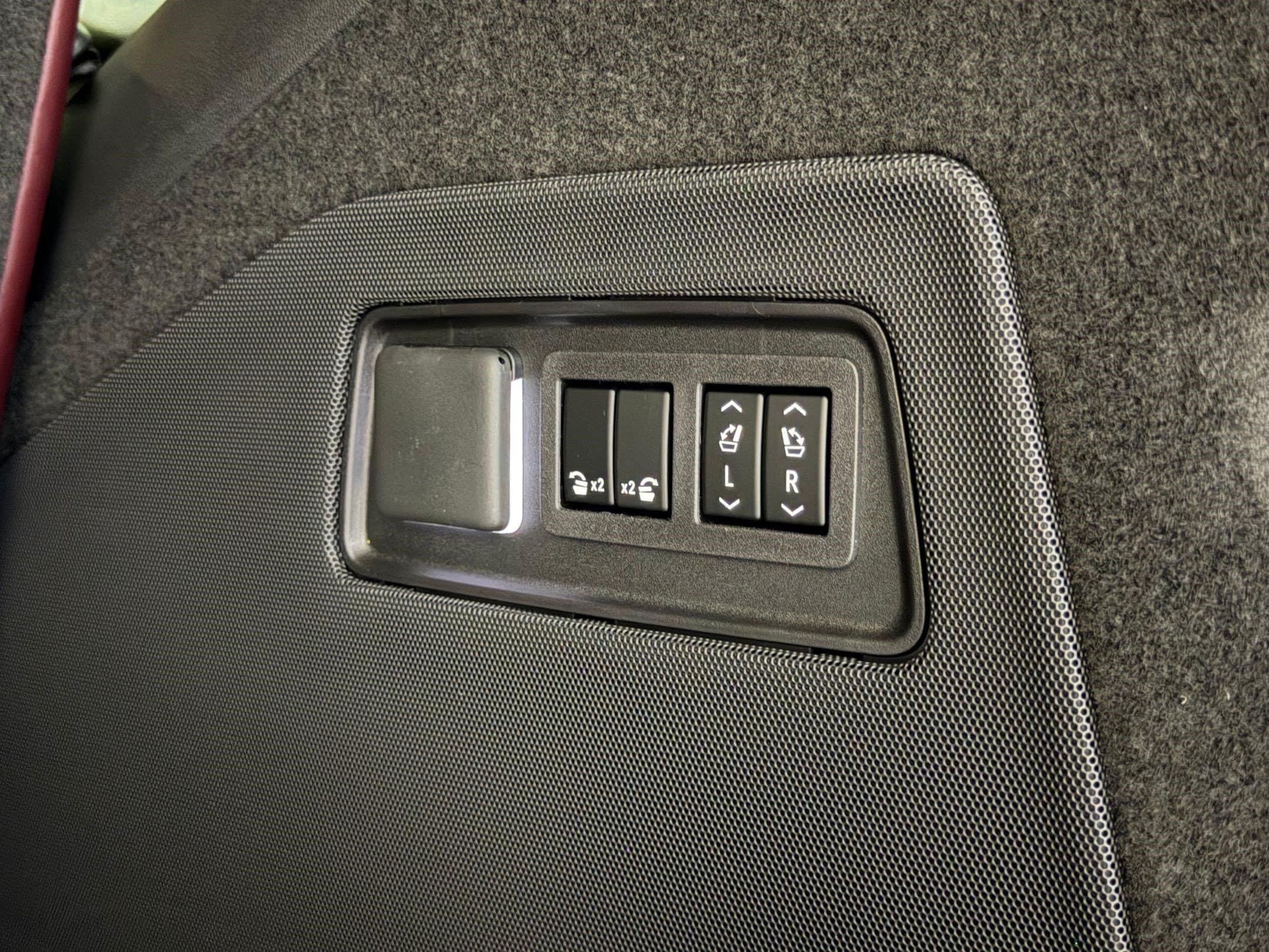 2026 Cadillac Escalade Luxury - Photo 51