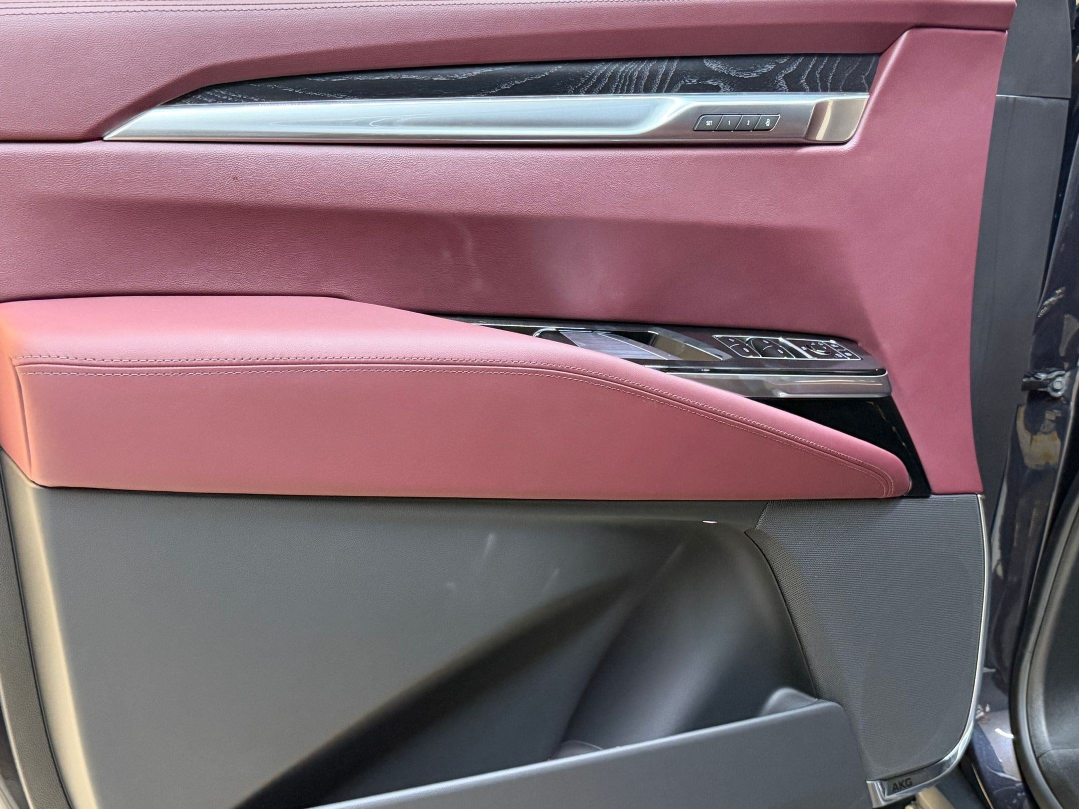 2026 Cadillac Escalade Luxury - Photo 12