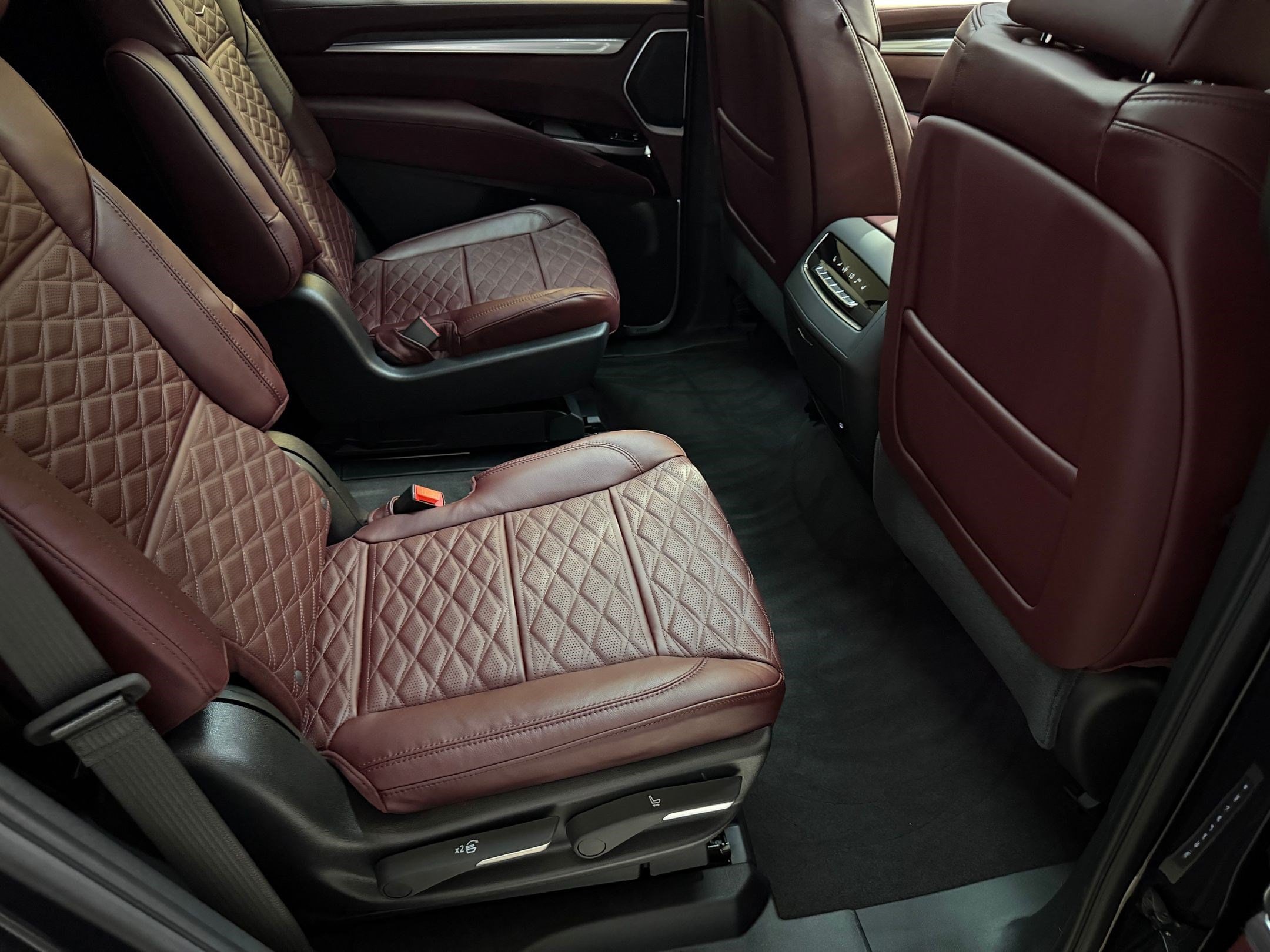 2026 Cadillac Escalade Luxury - Photo 54