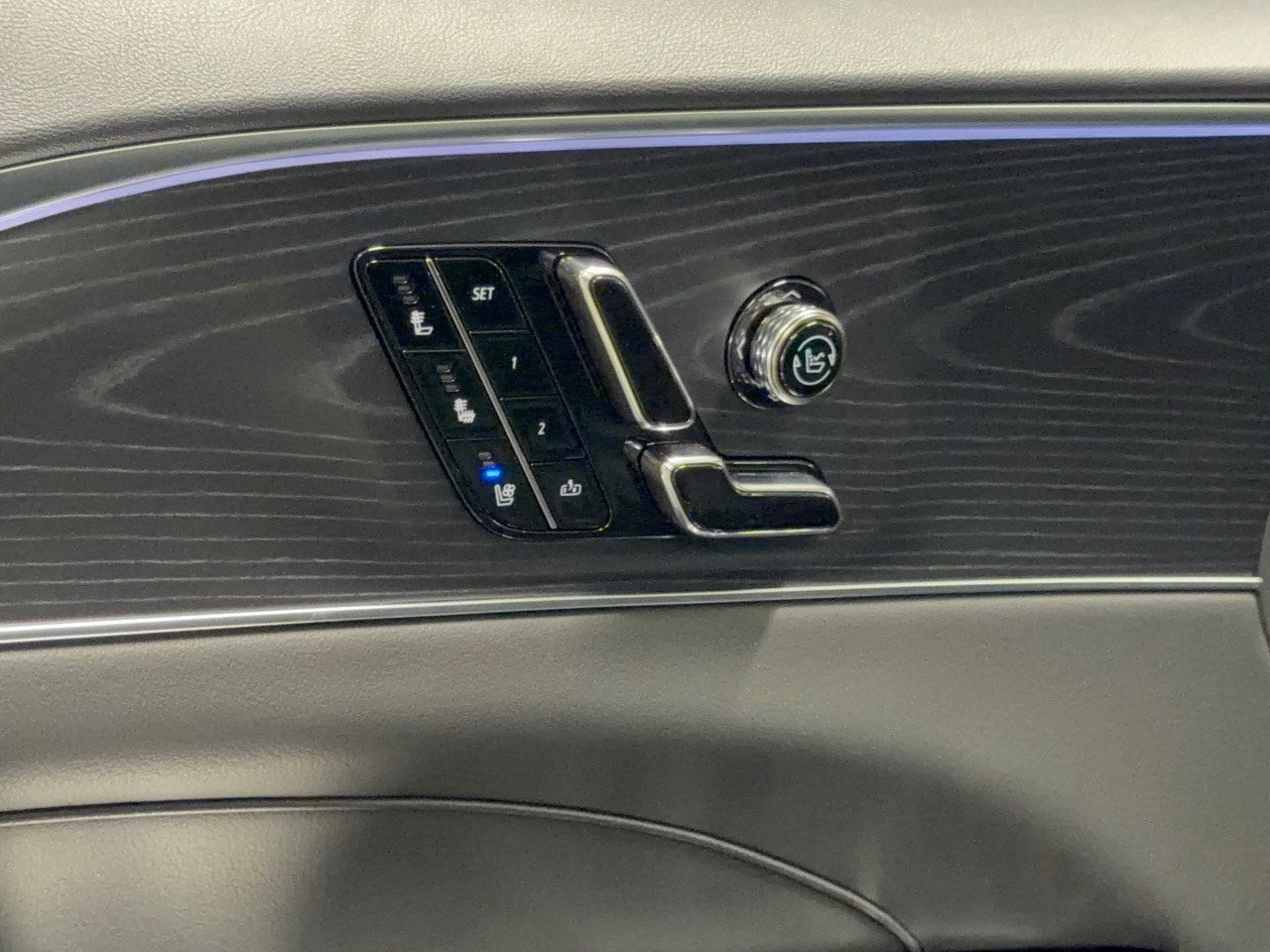 2026 Cadillac LYRIQ V - Photo 16