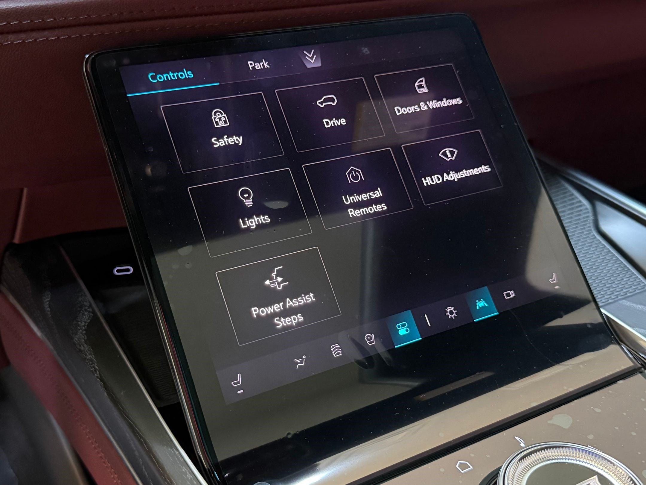 2026 Cadillac Escalade Luxury - Photo 39