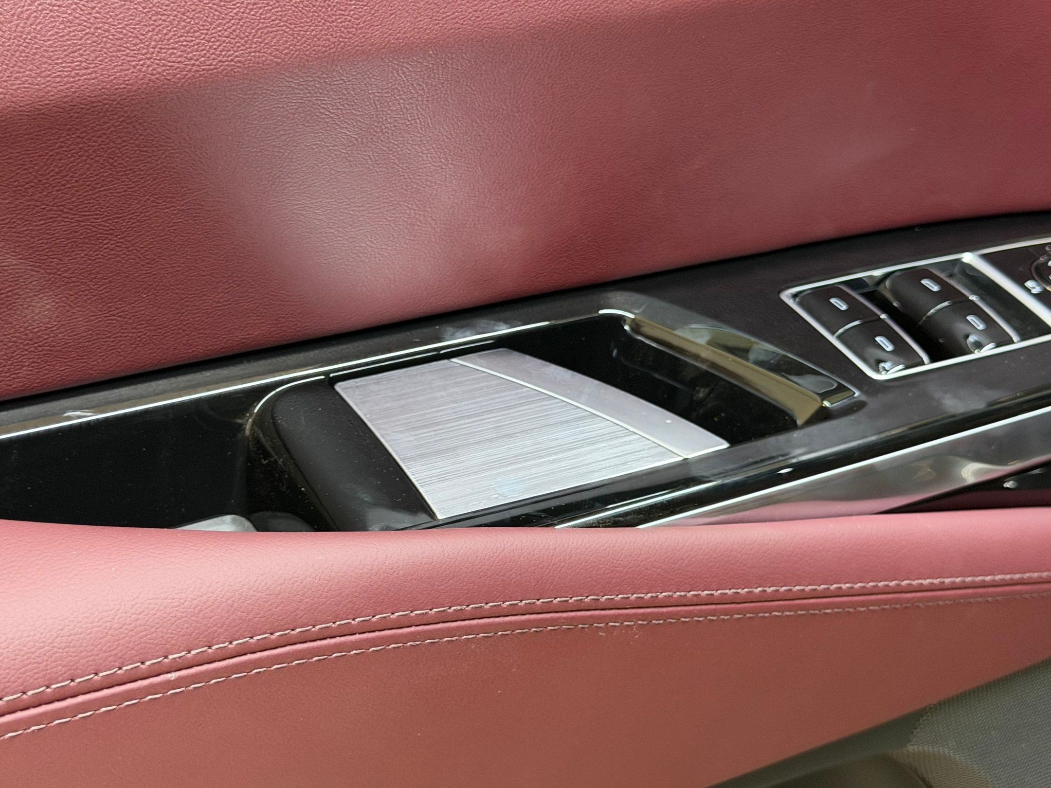 2026 Cadillac Escalade Luxury - Photo 24