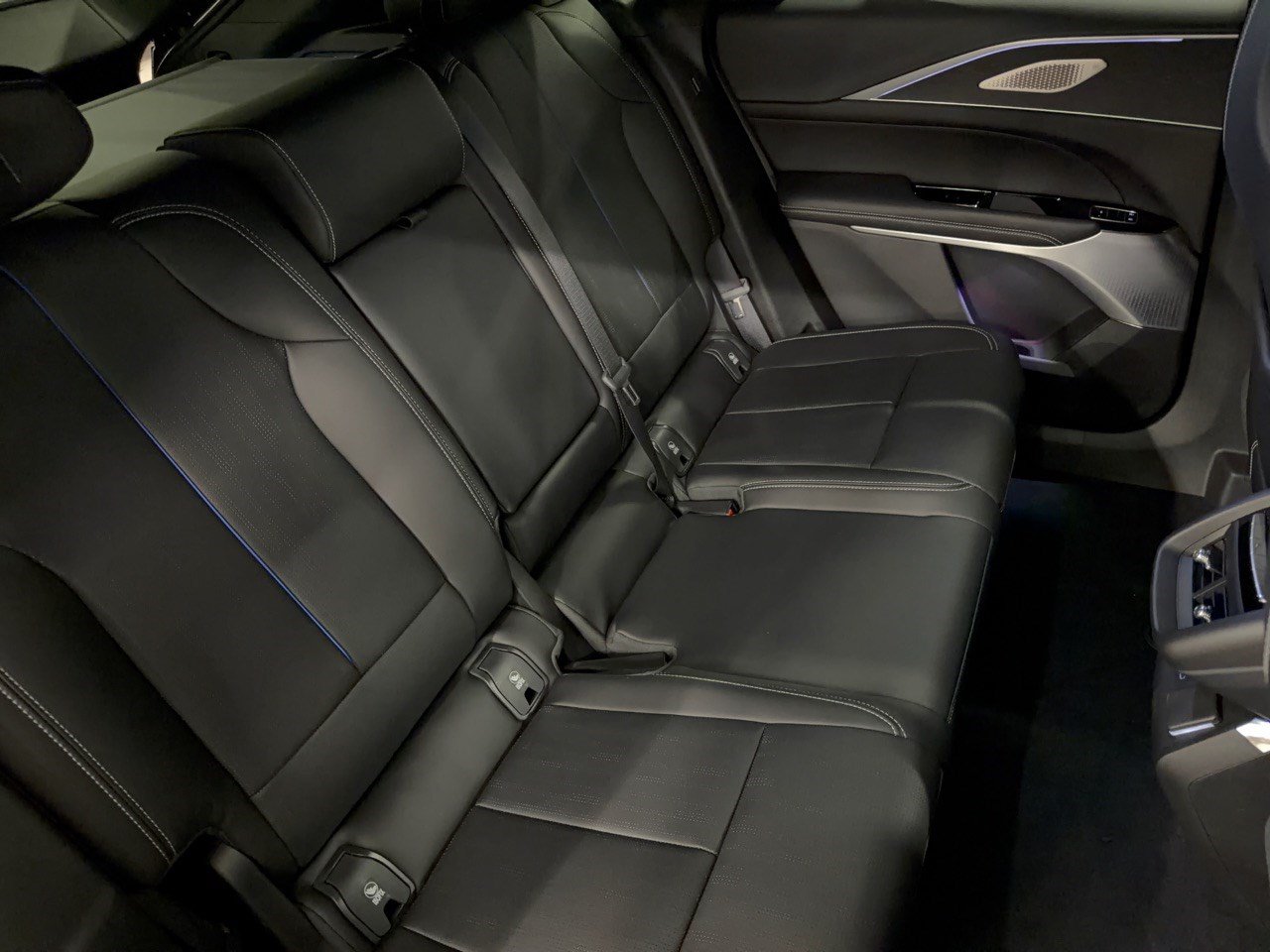 2026 Cadillac LYRIQ V - Photo 29