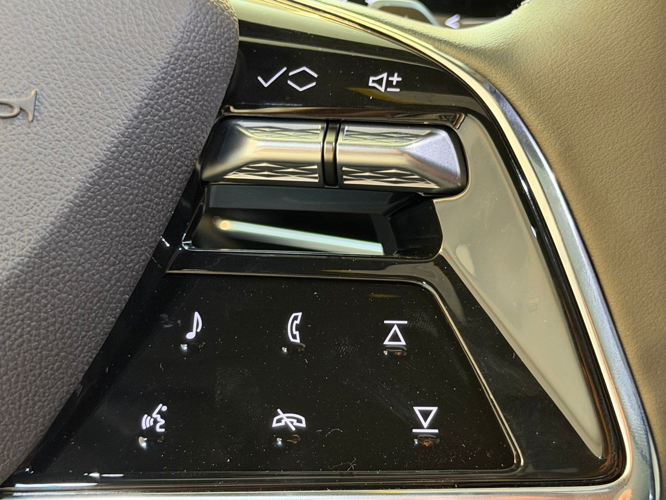 2026 Cadillac Escalade Luxury - Photo 32