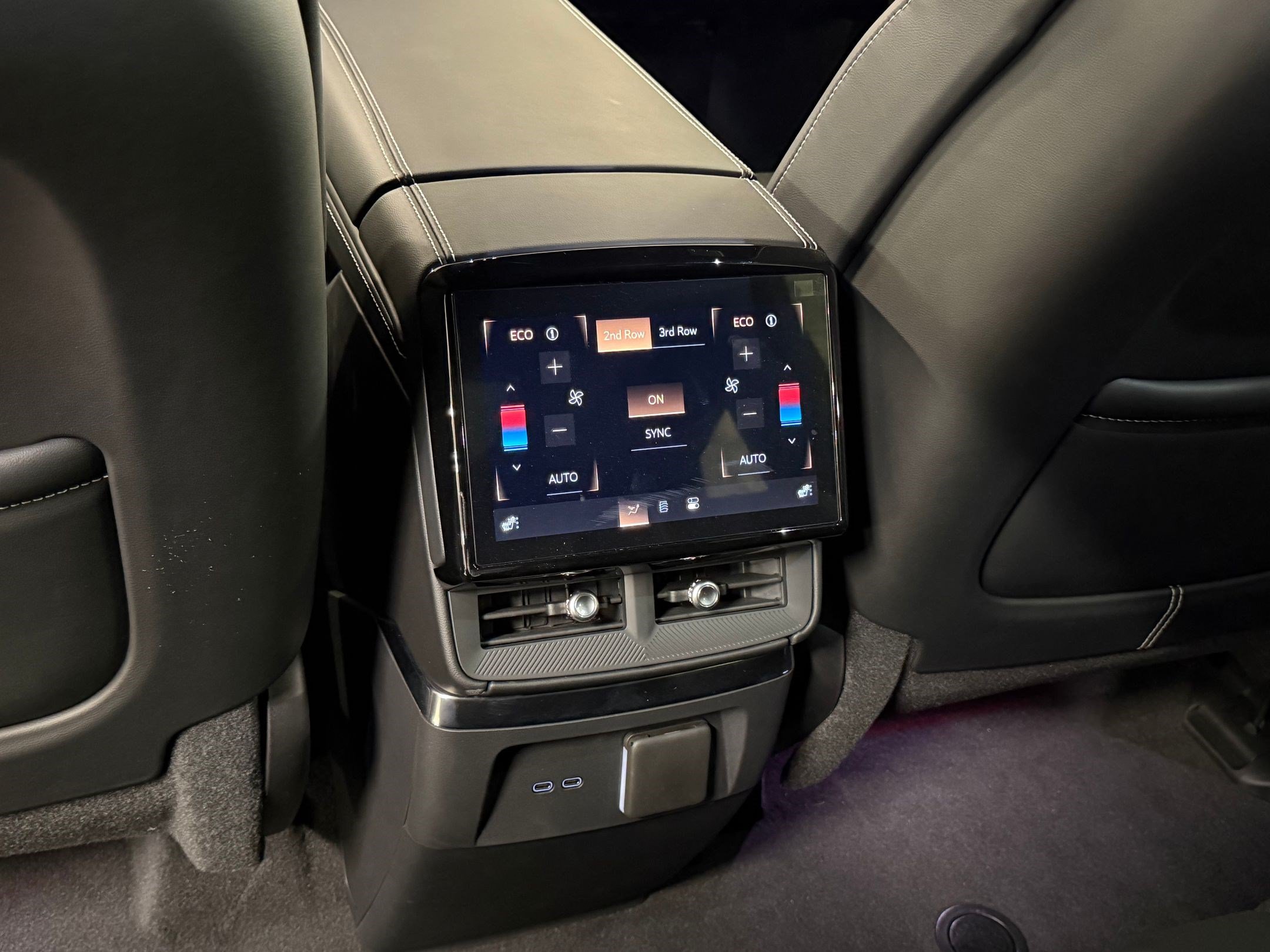 2026 Cadillac VISTIQ Sport - Photo 48