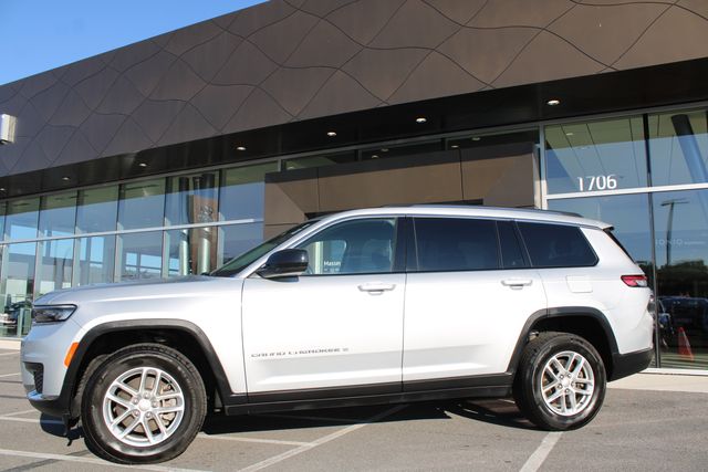 Used 2022 Jeep Grand Cherokee L Laredo SUV