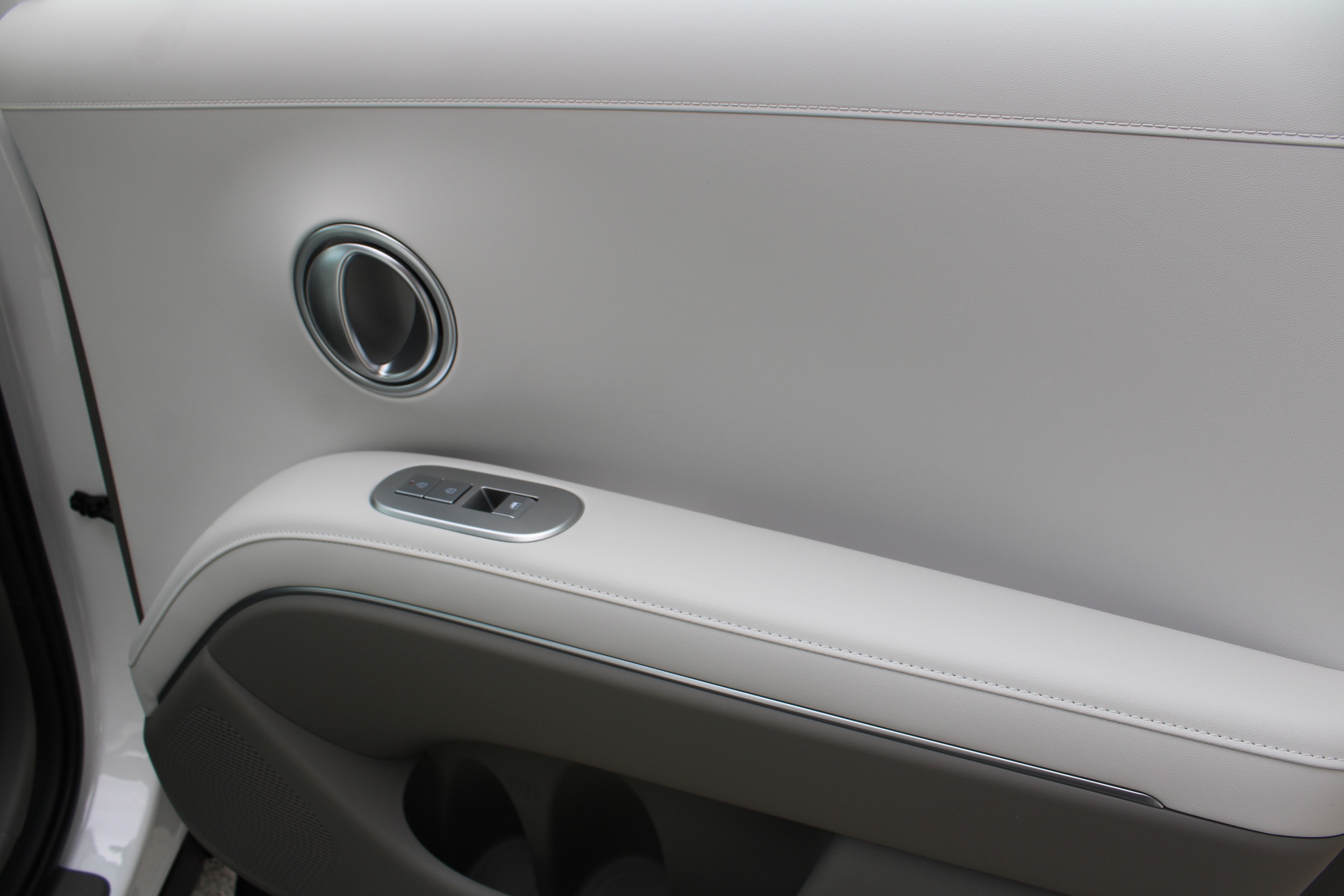 2026 Hyundai Palisade Limited - Photo 16