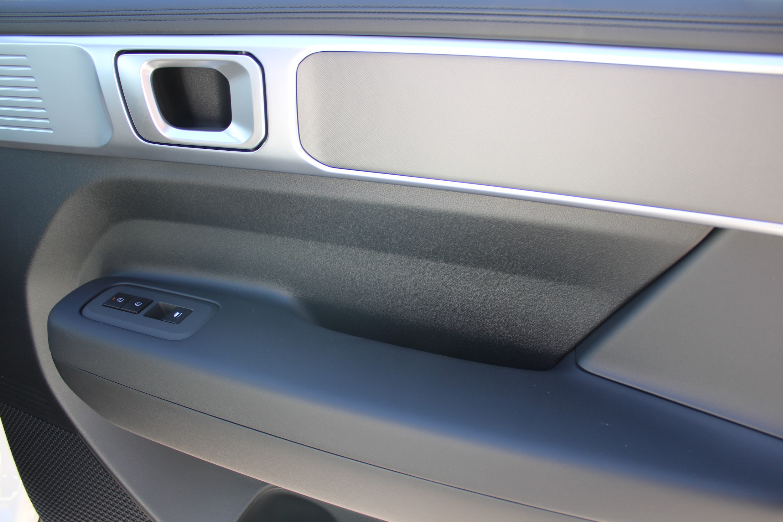 2026 Hyundai Santa Fe SE - Photo 16