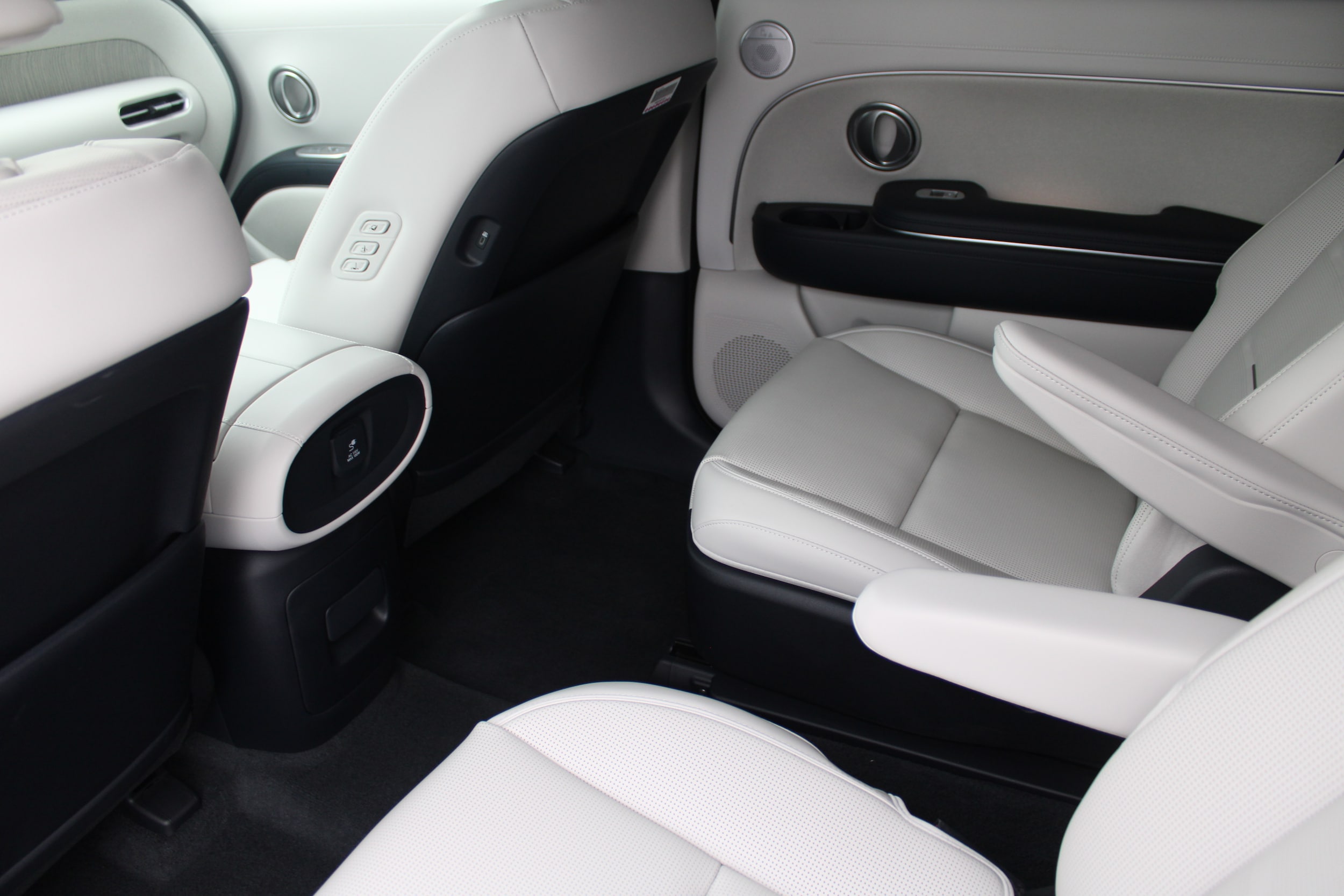 2026 Hyundai Palisade Calligraphy - Photo 13