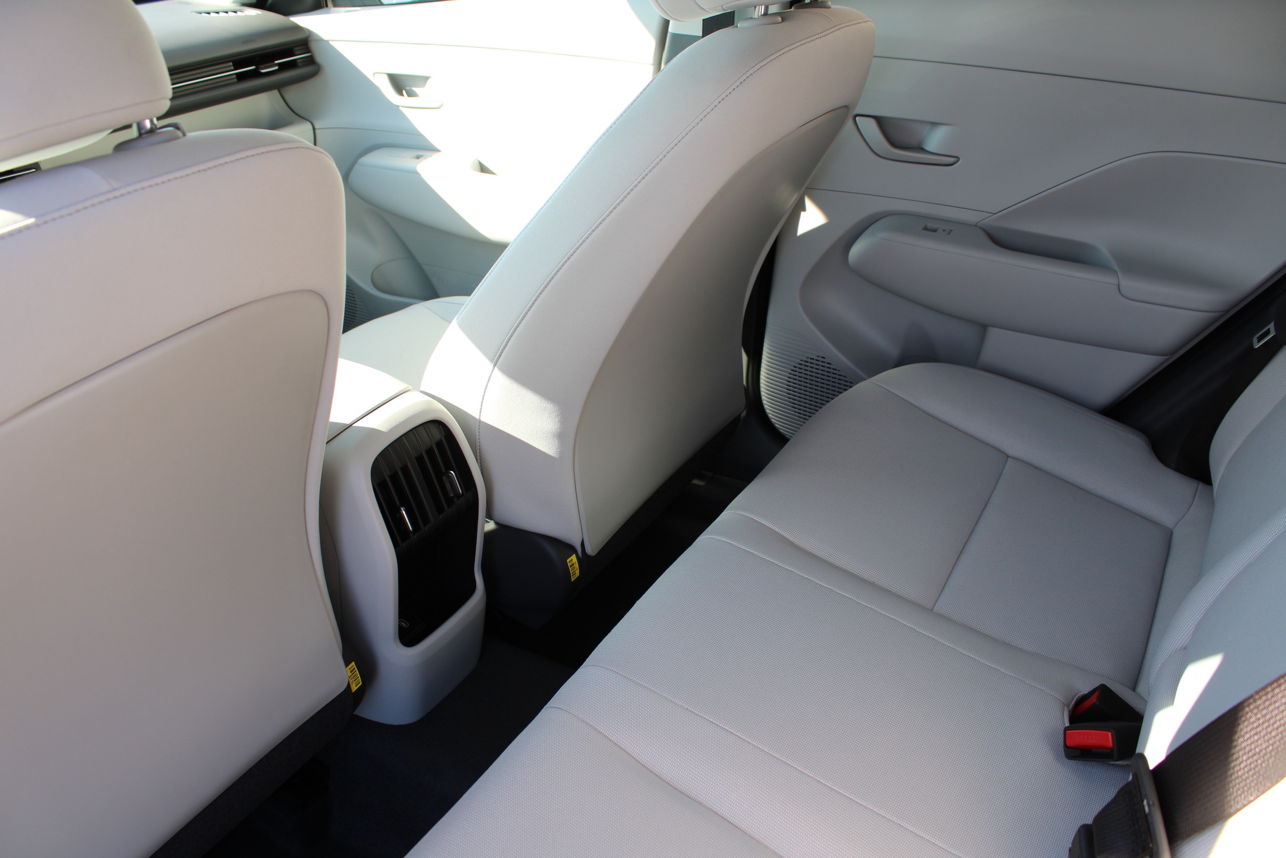2026 Hyundai Kona SEL Sport - Photo 12